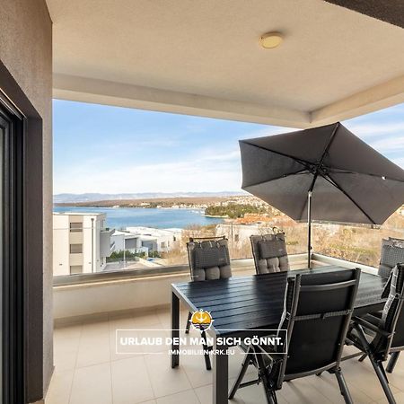 Penthouse Panorama Deluxe In Malinska Apartment Exterior foto