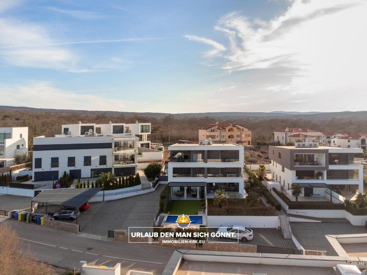 Penthouse Panorama Deluxe In Malinska Apartment Exterior foto