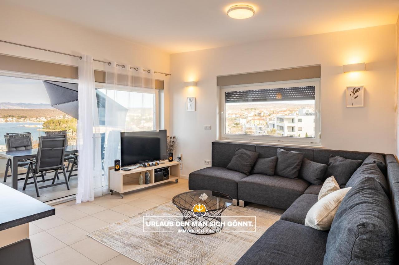 Penthouse Panorama Deluxe In Malinska Apartment Exterior foto