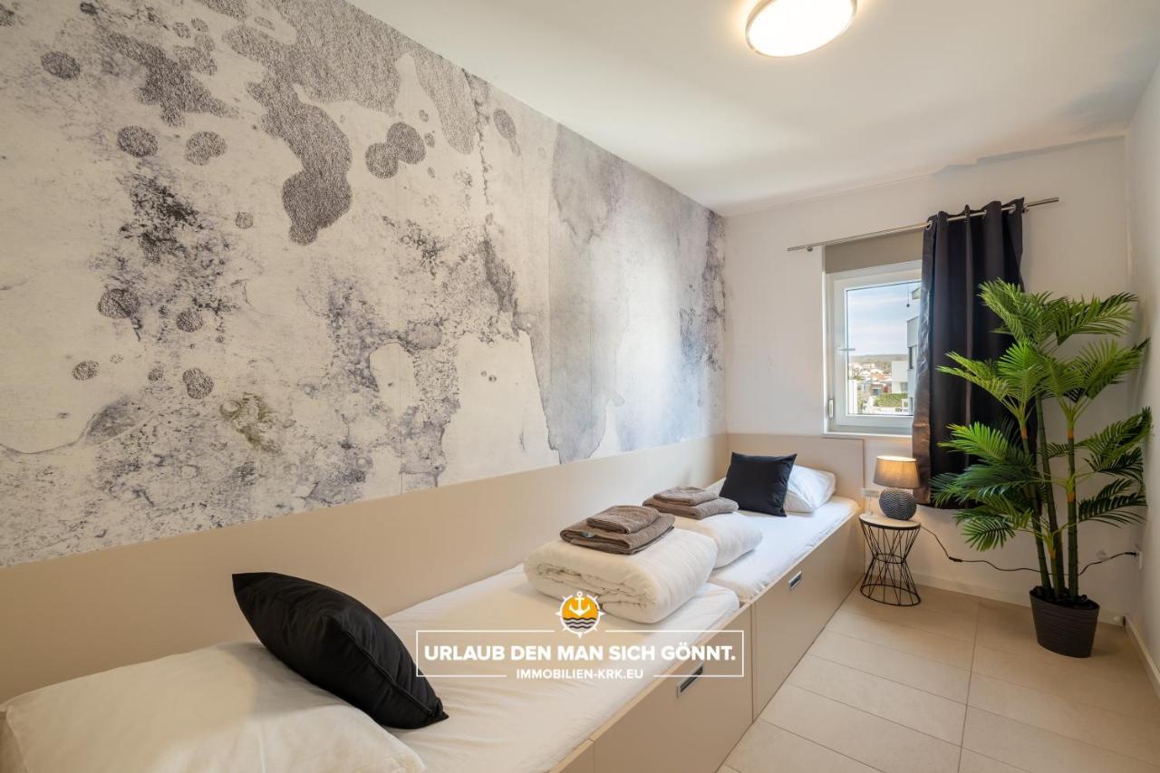 Penthouse Panorama Deluxe In Malinska Apartment Exterior foto